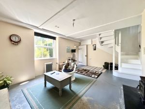 Living Room- click for photo gallery